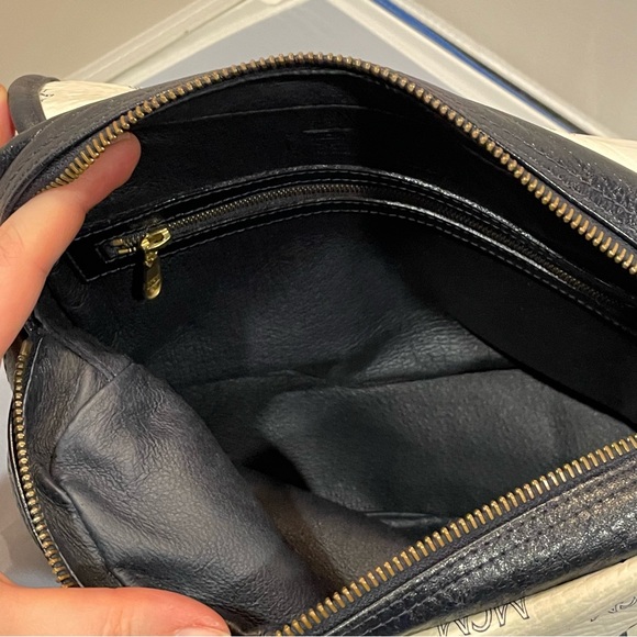 EUC MCM Patterned White & Black Crossbody Bag Purse VTG Gold HW Leather Auth!! - Picture 15 of 16